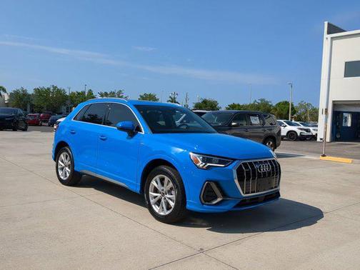 2023 Audi Q3 Premium 45 TFSI S line quattro Tiptronic