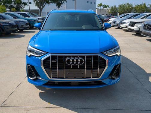 2023 Audi Q3 Premium 45 TFSI S line quattro Tiptronic