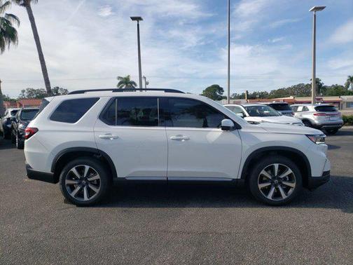 2025 Honda Pilot Elite
