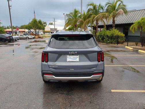 2024 Kia Sorento S