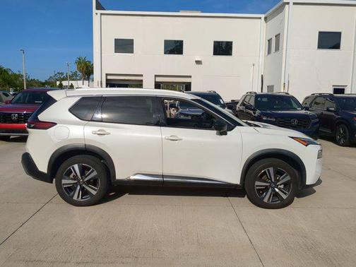 2021 Nissan Rogue SL
