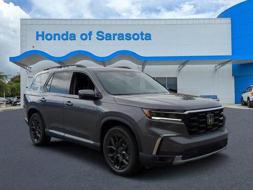 2025 Honda Pilot Touring 8-Passenger