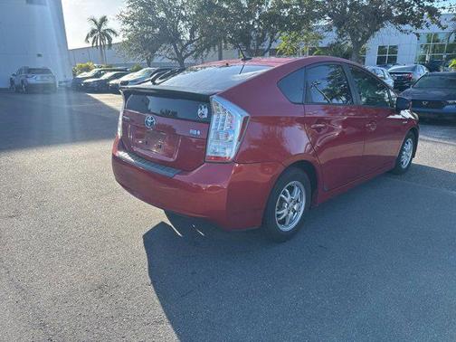 2010 Toyota Prius III