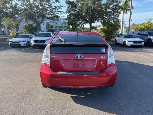 2010 Toyota Prius III
