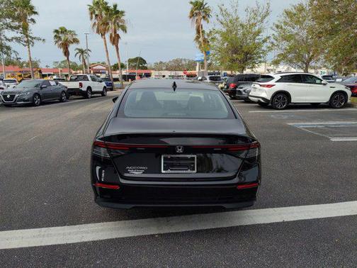 2025 Honda Accord LX 1.5T