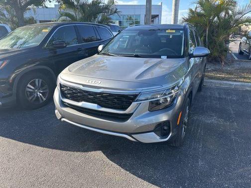 Steel Gray 2023 Kia Seltos S