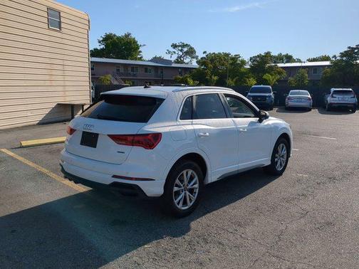 2023 Audi Q3 Premium 45 TFSI S line quattro Tiptronic