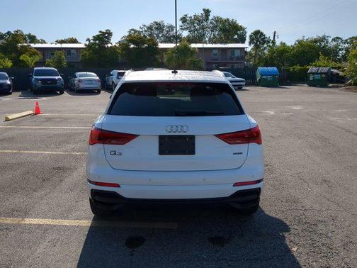 2023 Audi Q3 Premium 45 TFSI S line quattro Tiptronic