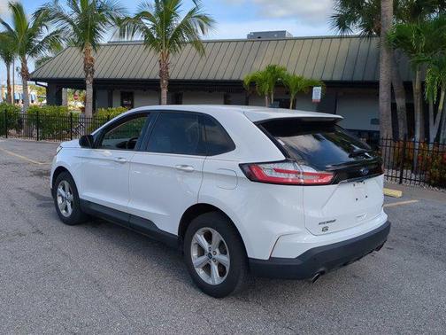 2020 Ford Edge SE