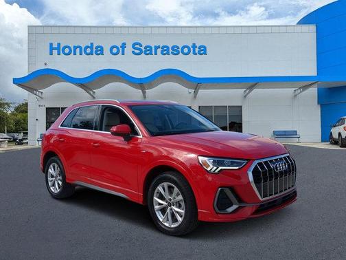 2023 Audi Q3 Premium 45 TFSI S line quattro Tiptronic