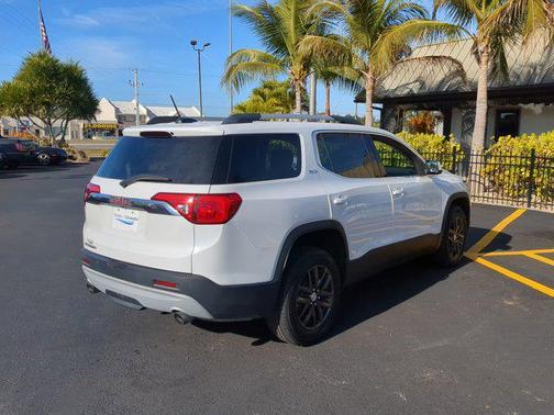 2019 GMC Acadia SLT-1