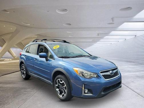 Quartz Blue Pearl 2017 Subaru Crosstrek 2.0i Premium