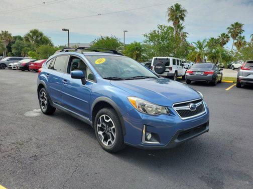 Quartz Blue Pearl 2017 Subaru Crosstrek 2.0i Premium