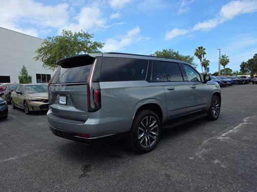 2023 Cadillac Escalade ESV Sport