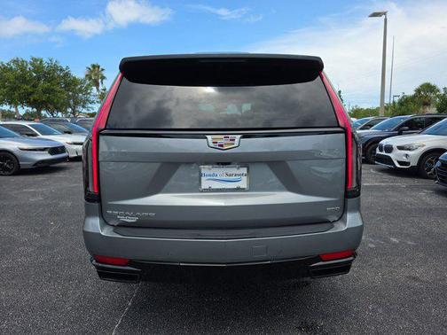 2023 Cadillac Escalade ESV Sport