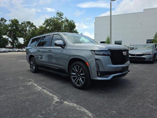 2023 Cadillac Escalade ESV Sport