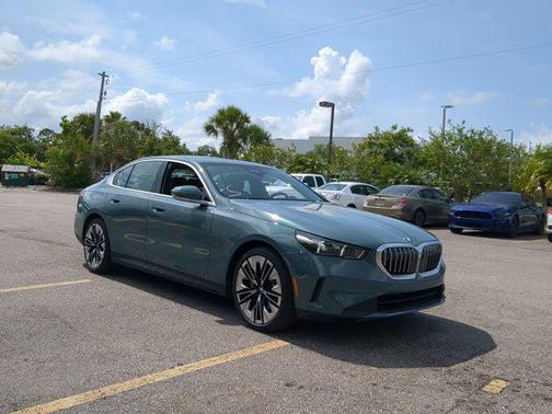2024 BMW 530 i