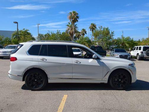 2020 BMW X7 xDrive40i