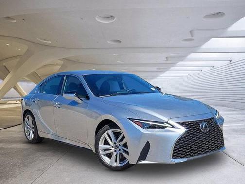 Iridium 2021 Lexus IS 300 Base