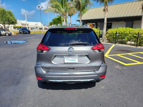 Gun Metallic 2019 Nissan Rogue S