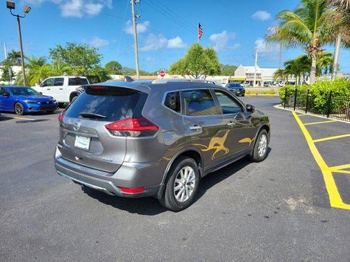 Gun Metallic 2019 Nissan Rogue S