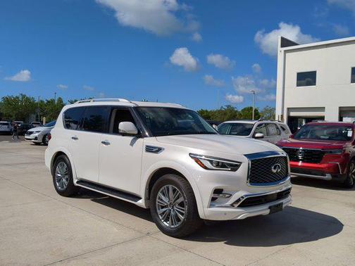 2024 INFINITI QX80 Luxe