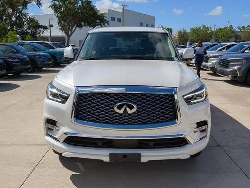 2024 INFINITI QX80 Luxe