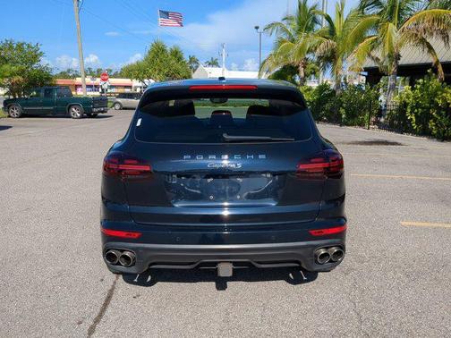 2017 Porsche Cayenne S