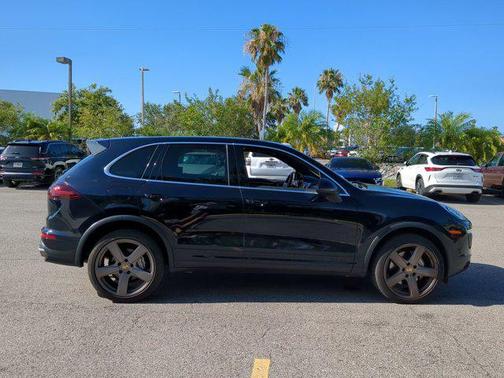 2017 Porsche Cayenne S