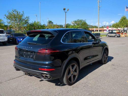 2017 Porsche Cayenne S