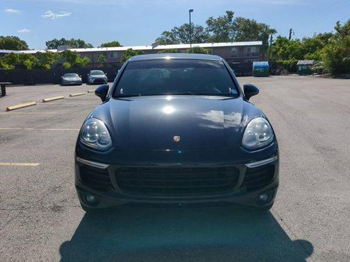 2017 Porsche Cayenne S
