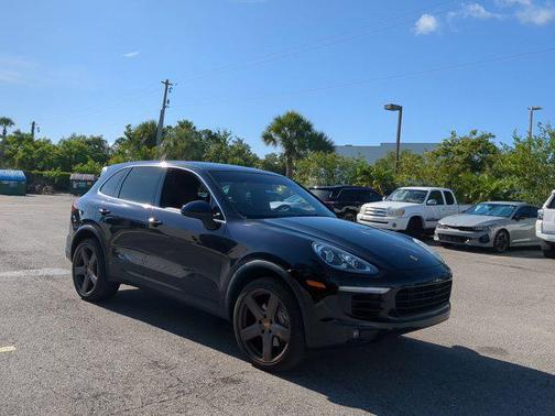 2017 Porsche Cayenne S