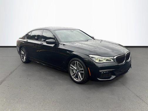 2017 BMW 750 I