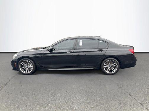 2017 BMW 750 I