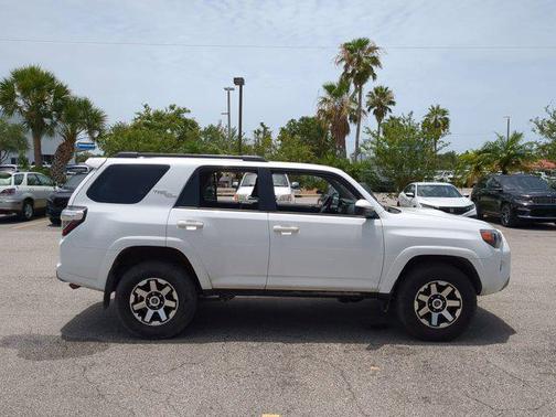 2024 Toyota 4Runner TRD Off Road