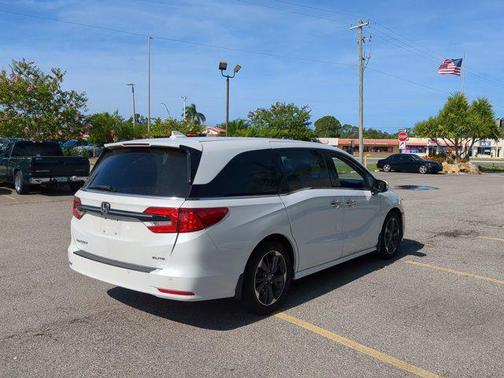 2022 Honda Odyssey Elite