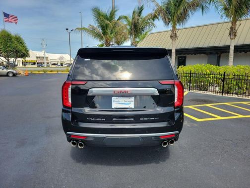 Onyx Black 2024 GMC Yukon XL Denali