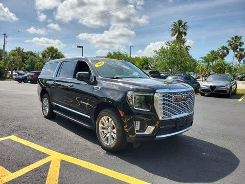 Onyx Black 2024 GMC Yukon XL Denali
