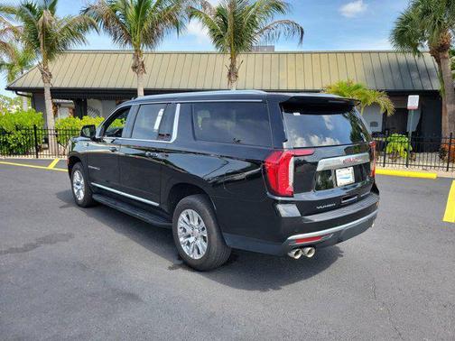 Onyx Black 2024 GMC Yukon XL Denali