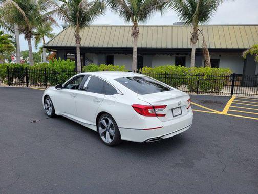Platinum White Pearl 2019 Honda Accord Touring 2.0T
