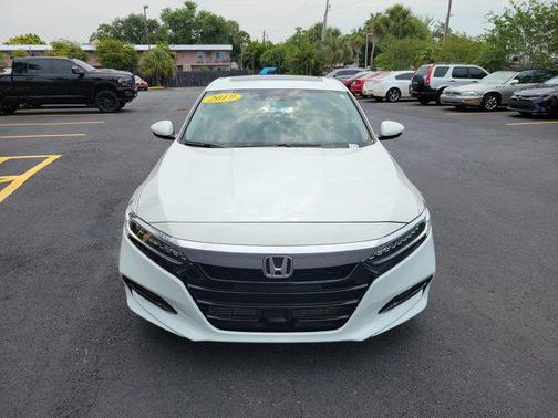 Platinum White Pearl 2019 Honda Accord Touring 2.0T