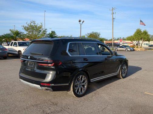 2024 BMW X7 xDrive40i