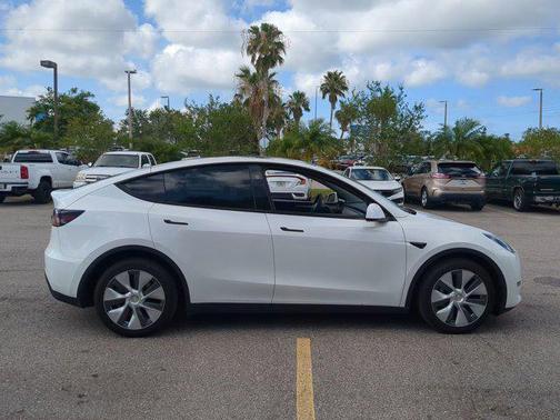 2023 Tesla Model Y Long Range Dual Motor All-Wheel Drive