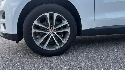 2018 Jaguar F-PACE 25t Premium
