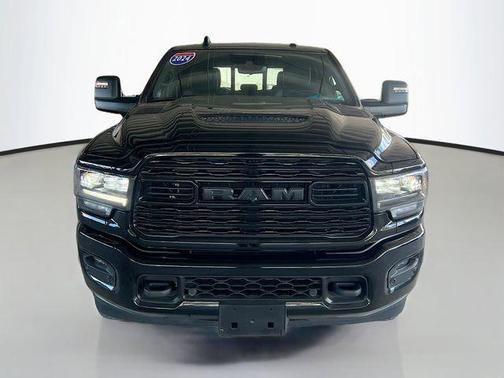 Diamond Black Crystal Pearlcoat 2024 RAM 2500 Limited Crew Cab 4x4 6'4' Box