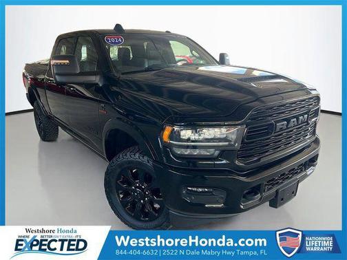 Diamond Black Crystal Pearlcoat 2024 RAM 2500 Limited Crew Cab 4x4 6'4' Box