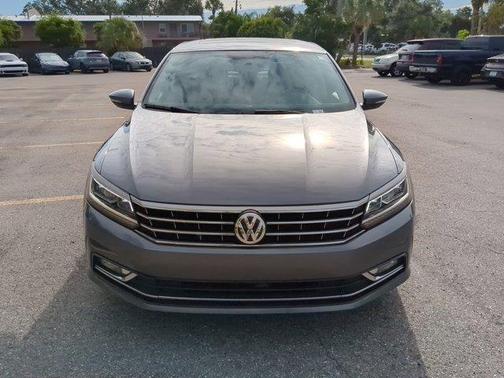2018 Volkswagen Passat 2.0T SE