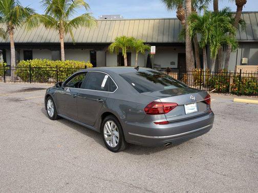 2018 Volkswagen Passat 2.0T SE