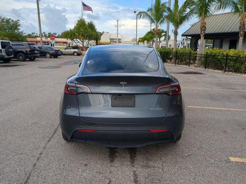 2023 Tesla Model Y Long Range Dual Motor All-Wheel Drive