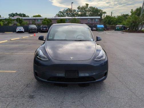 2023 Tesla Model Y Long Range Dual Motor All-Wheel Drive